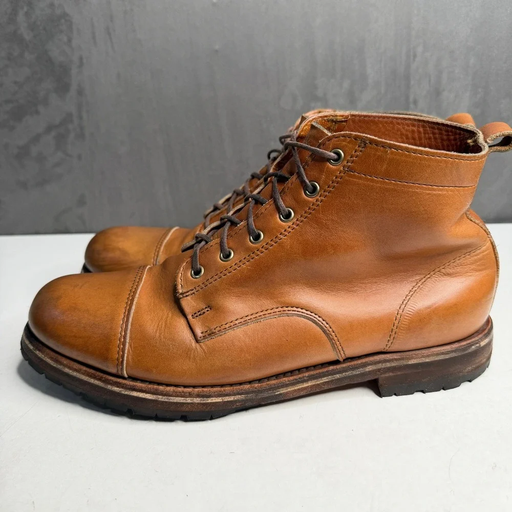 Men's Tan Leather Lace-Up Boots - Picture 2 of 13